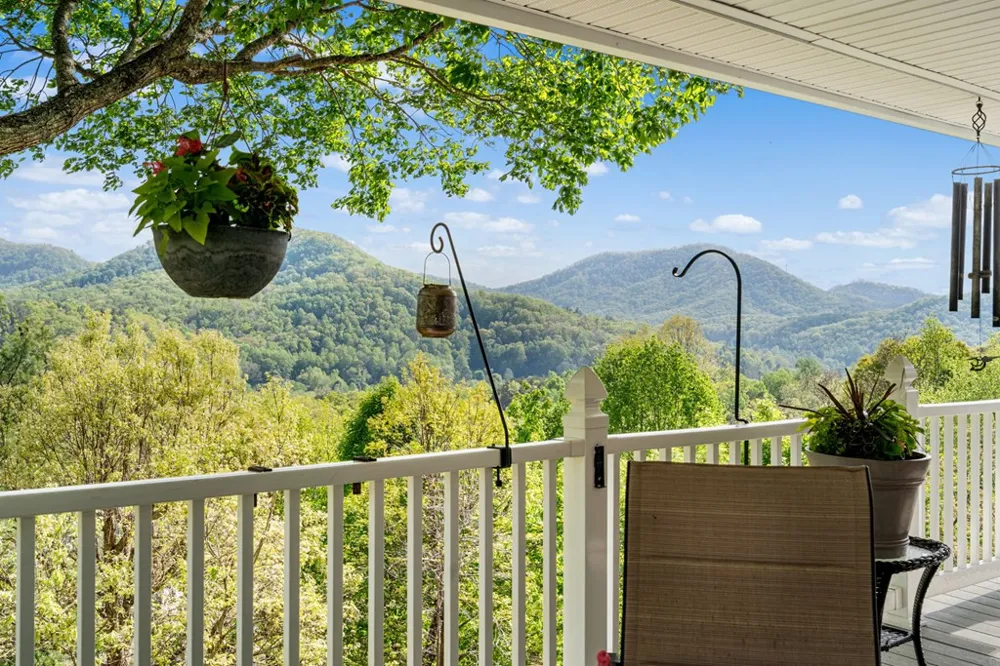 619 Pounding Mill Loop Hayesville, NC 28904
