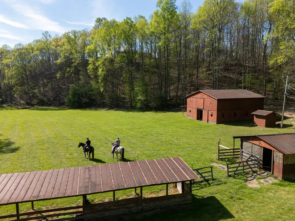 853 Caler Road Brasstown, NC 28902