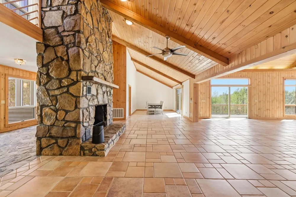 853 Caler Road Brasstown, NC 28902