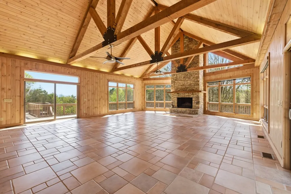 853 Caler Road Brasstown, NC 28902