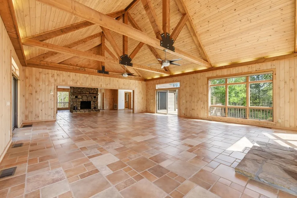 853 Caler Road Brasstown, NC 28902