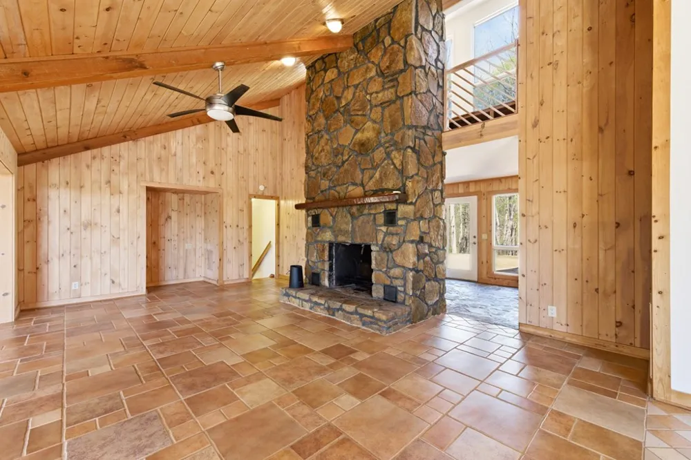 853 Caler Road Brasstown, NC 28902