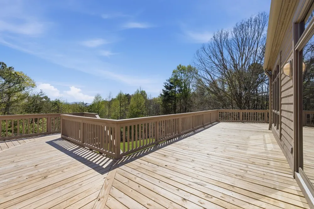 853 Caler Road Brasstown, NC 28902