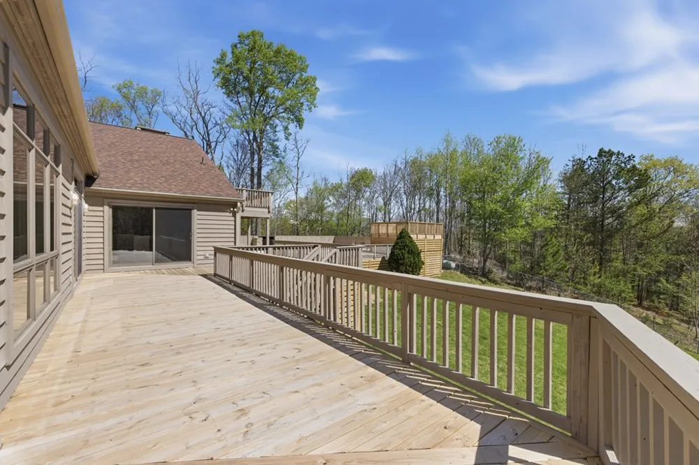 853 Caler Road Brasstown, NC 28902