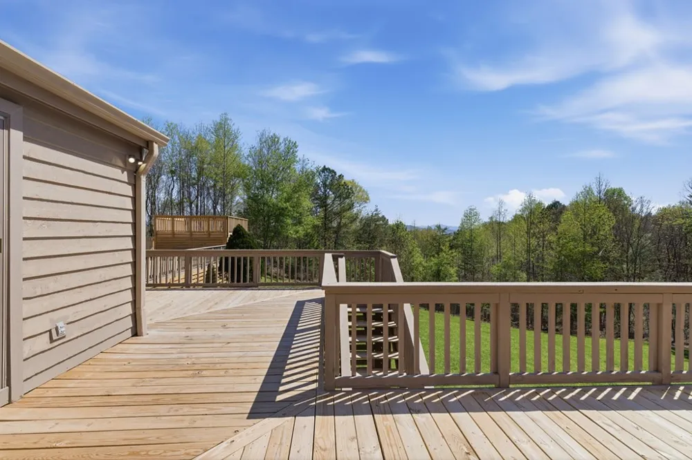 853 Caler Road Brasstown, NC 28902