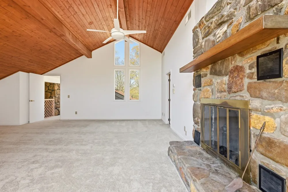 853 Caler Road Brasstown, NC 28902