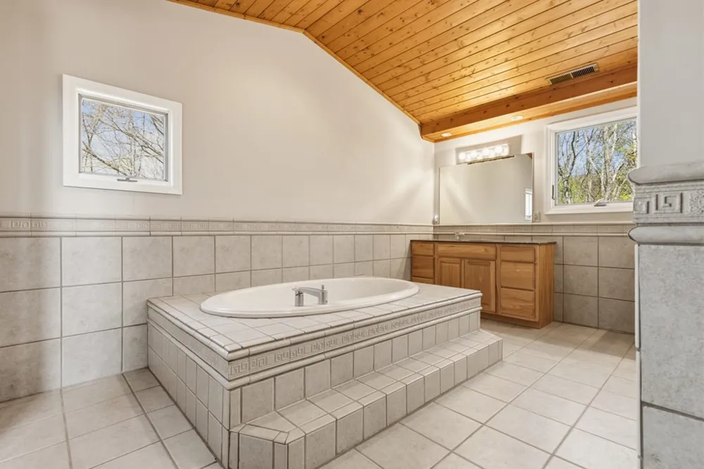 853 Caler Road Brasstown, NC 28902