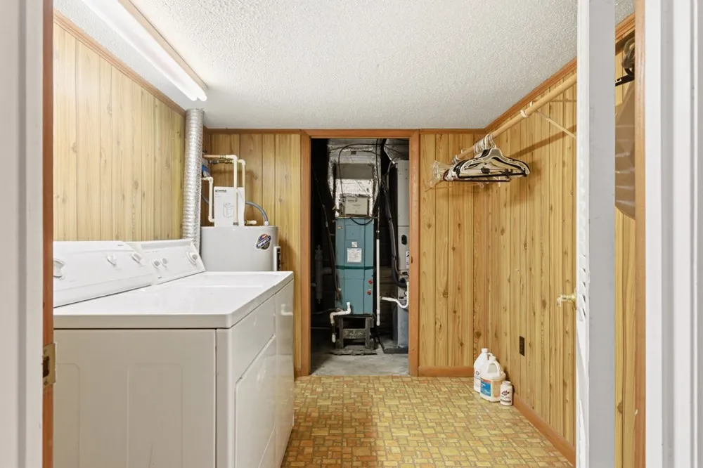853 Caler Road Brasstown, NC 28902