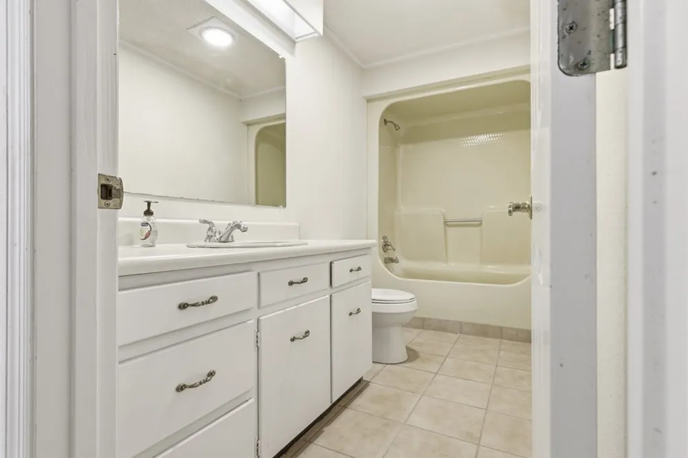 853 Caler Road Brasstown, NC 28902