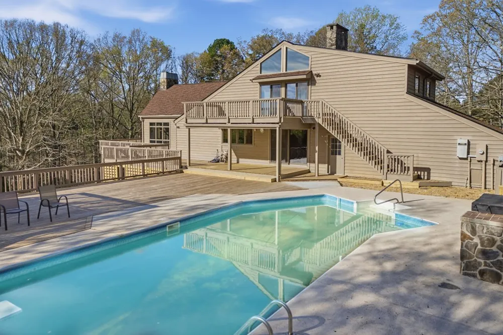 853 Caler Road Brasstown, NC 28902