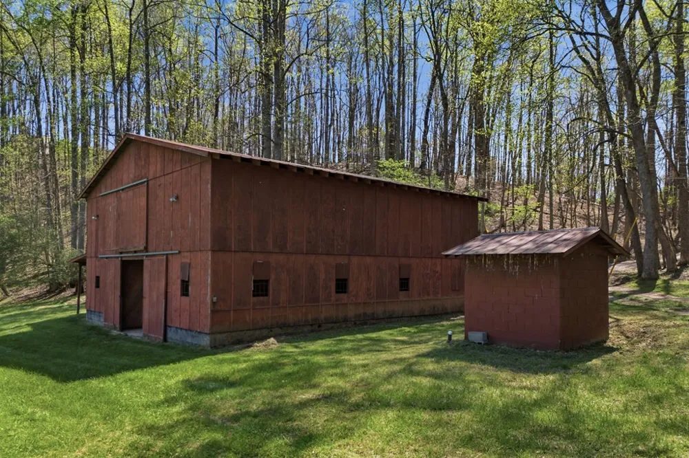 853 Caler Road Brasstown, NC 28902