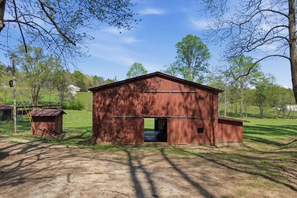853 Caler Road Brasstown, NC 28902