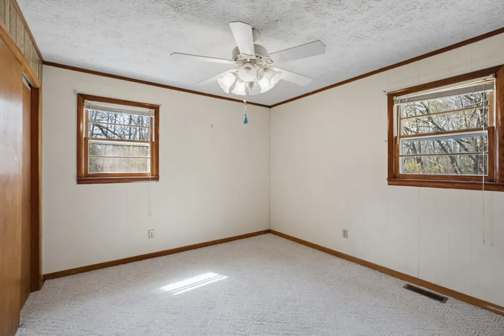 1266 Ford Road Warne, NC 28909