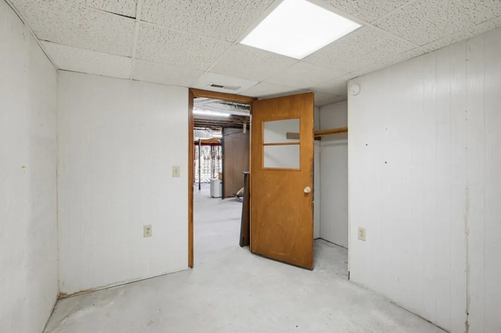 1266 Ford Road Warne, NC 28909