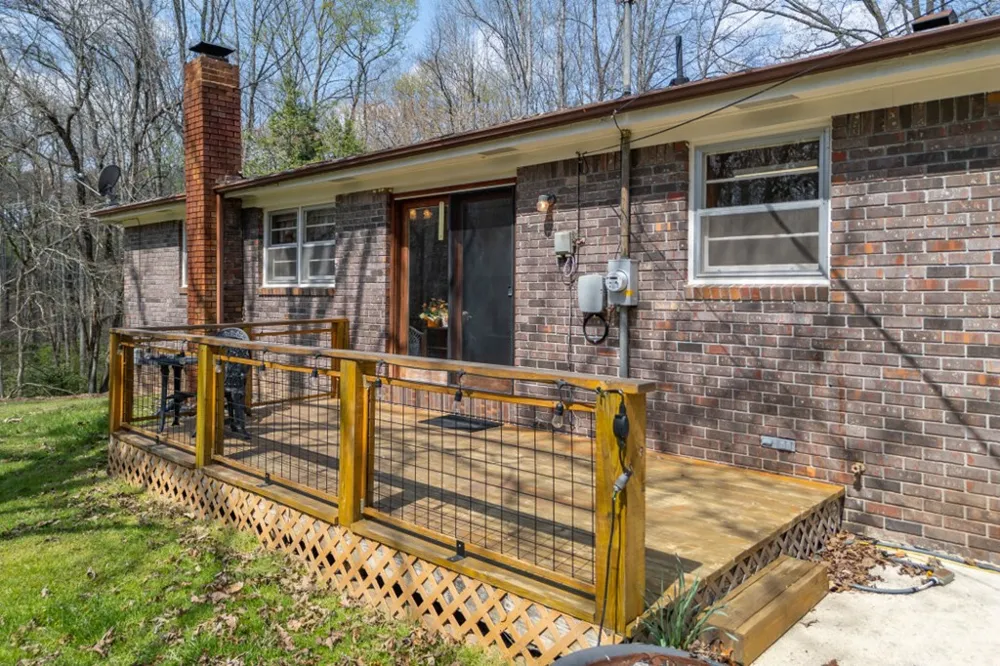 1266 Ford Road Warne, NC 28909