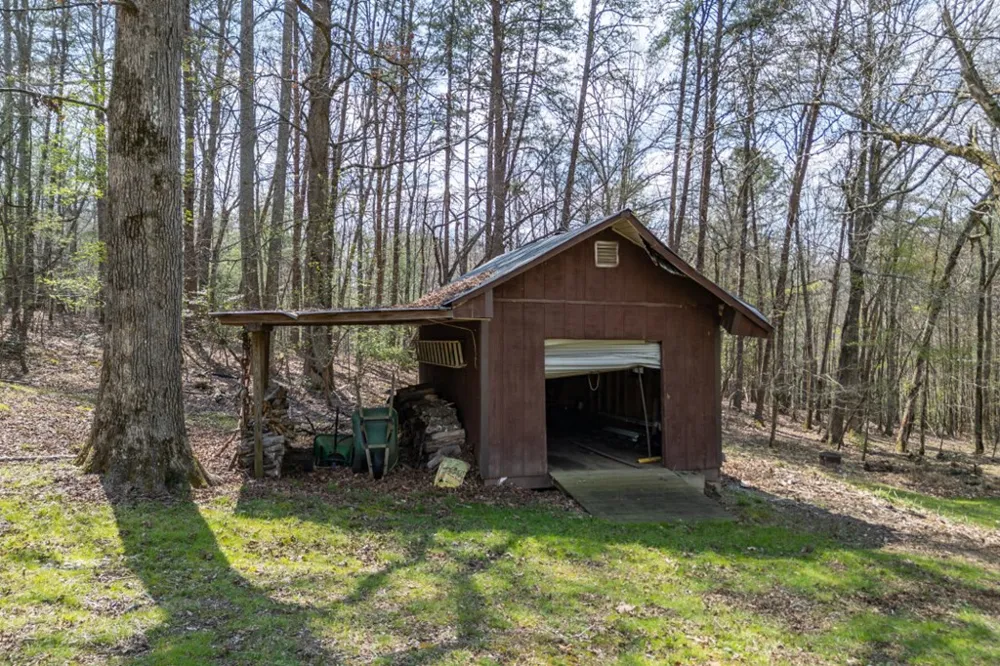 1266 Ford Road Warne, NC 28909