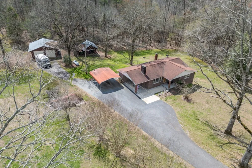 1266 Ford Road Warne, NC 28909