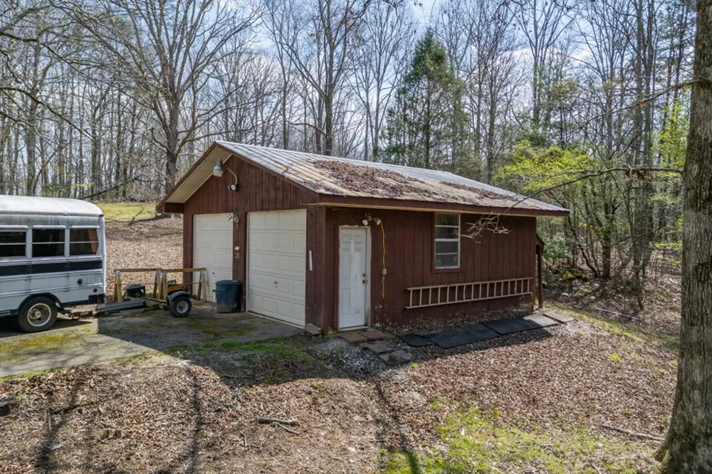 1266 Ford Road Warne, NC 28909