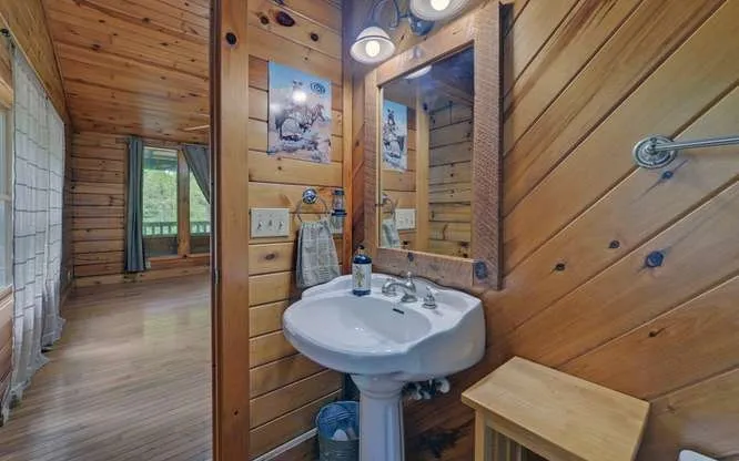 192 Nantahala Dam Road Nantahala, NC 28781