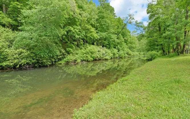 192 Nantahala Dam Road Nantahala, NC 28781