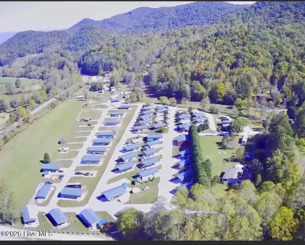 415 Hyde Town Road Robbinsville, NC 28734