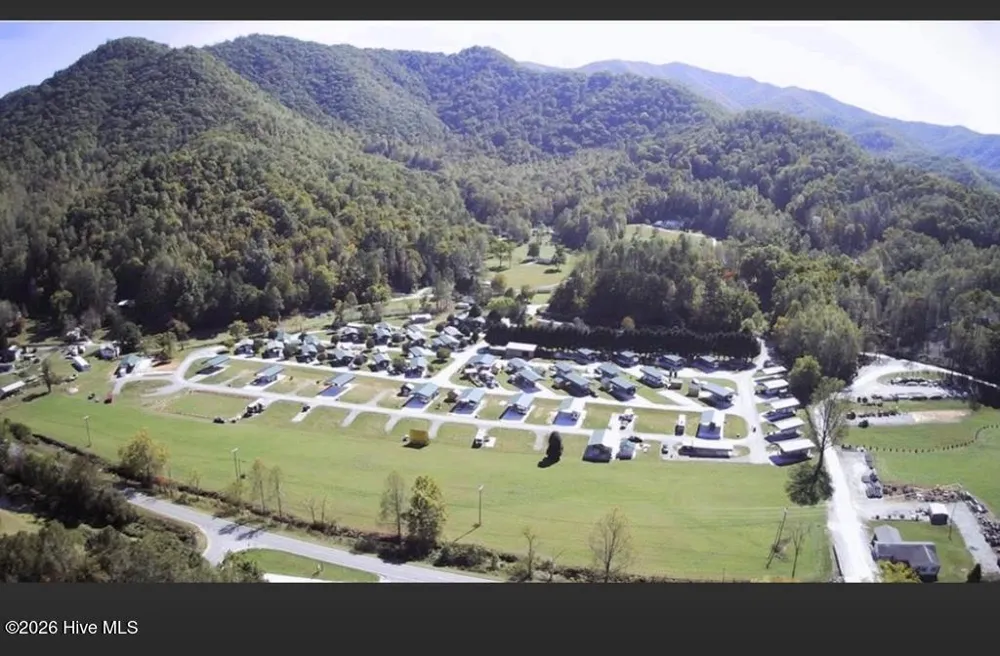 415 Hyde Town Road Robbinsville, NC 28734
