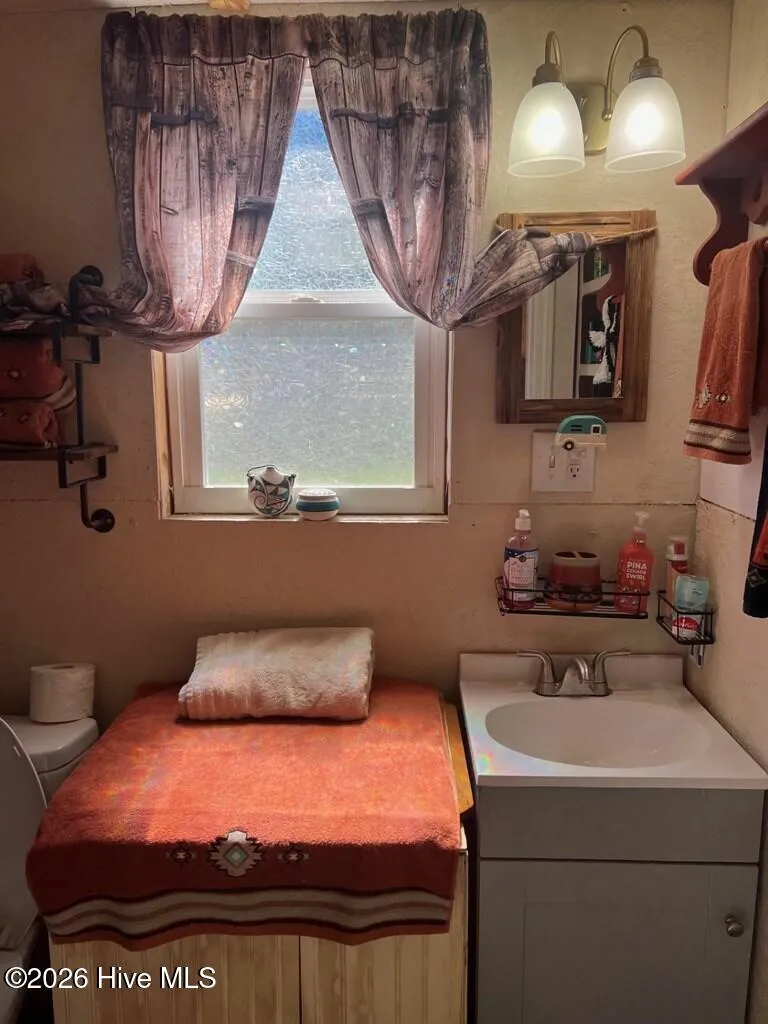 415 Hyde Town Road Robbinsville, NC 28734