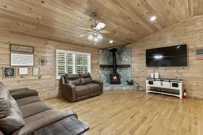 1132 Hells Hollow Road Blue Ridge, GA 30513
