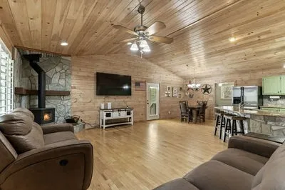 1132 Hells Hollow Road Blue Ridge, GA 30513
