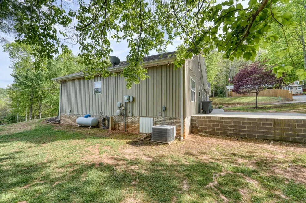 78 Bells Hollow Blairsville, GA 30512