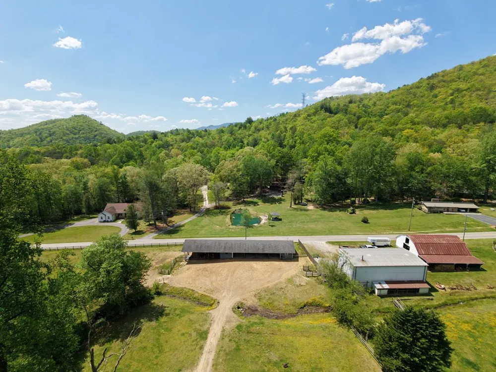 136 Gibson Road Andrews, NC 28901