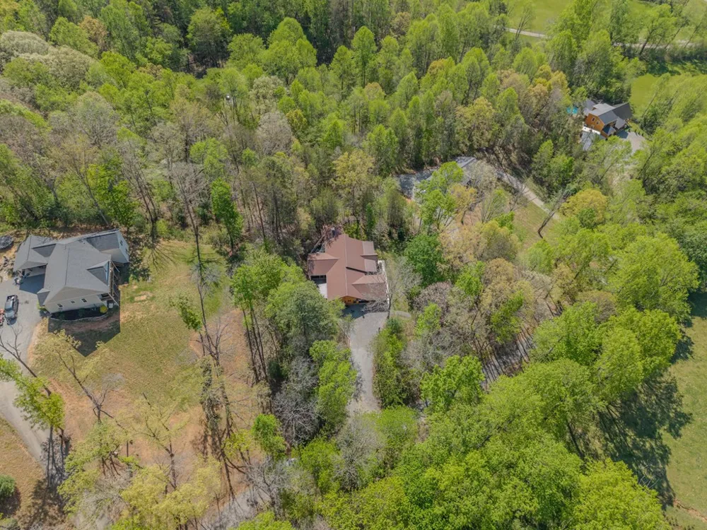 190 Galloway Drive Hayesville, NC 28904
