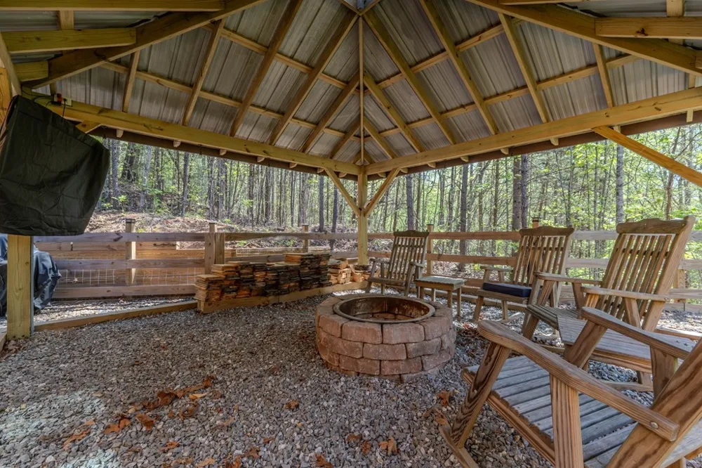 190 Galloway Drive Hayesville, NC 28904