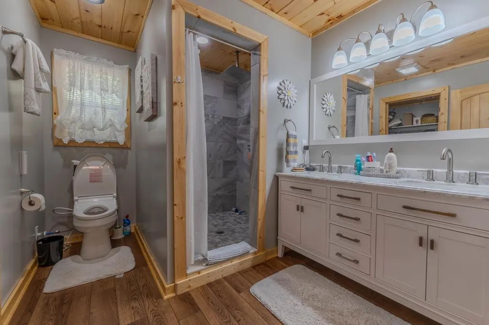 190 Galloway Drive Hayesville, NC 28904