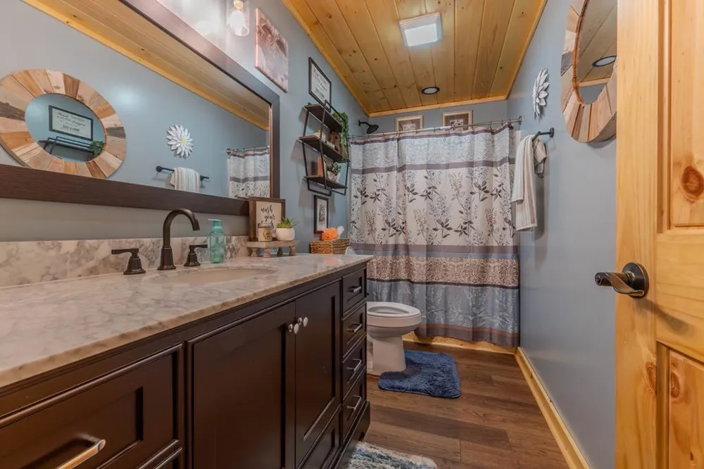 190 Galloway Drive Hayesville, NC 28904