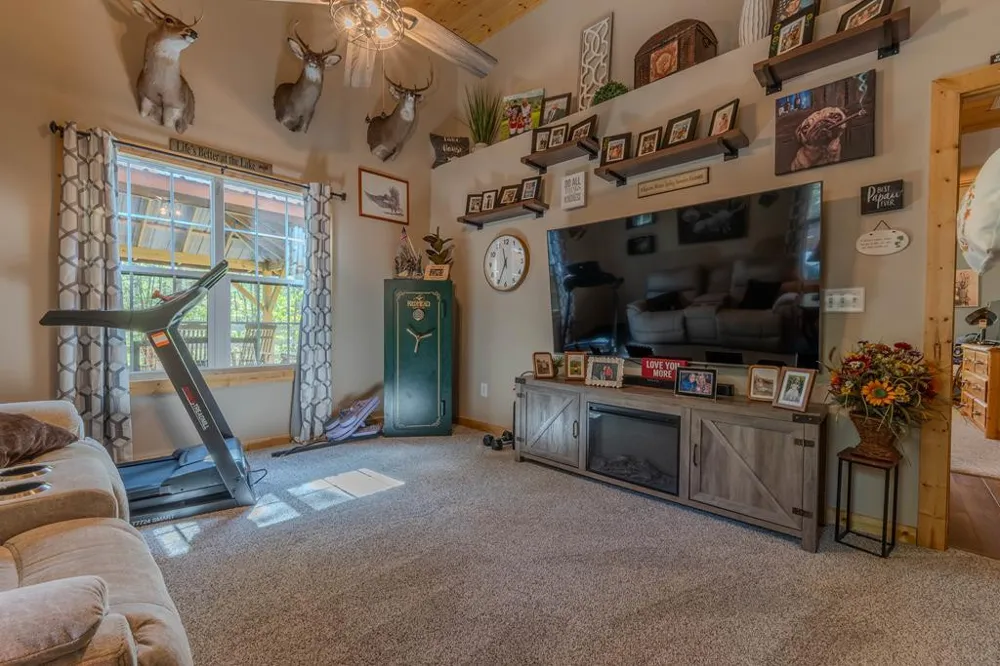 190 Galloway Drive Hayesville, NC 28904