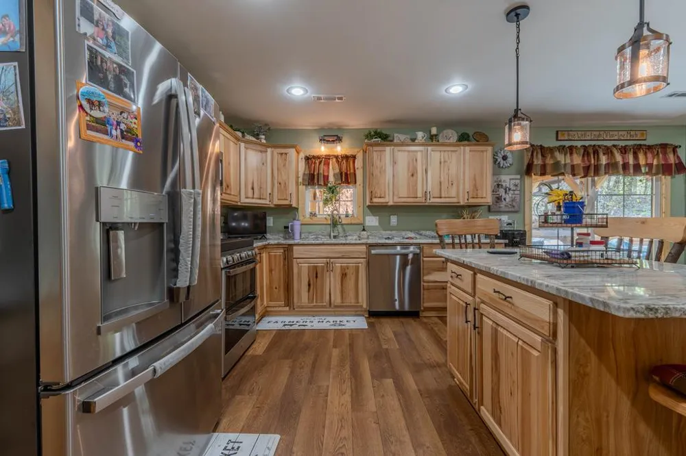 190 Galloway Drive Hayesville, NC 28904