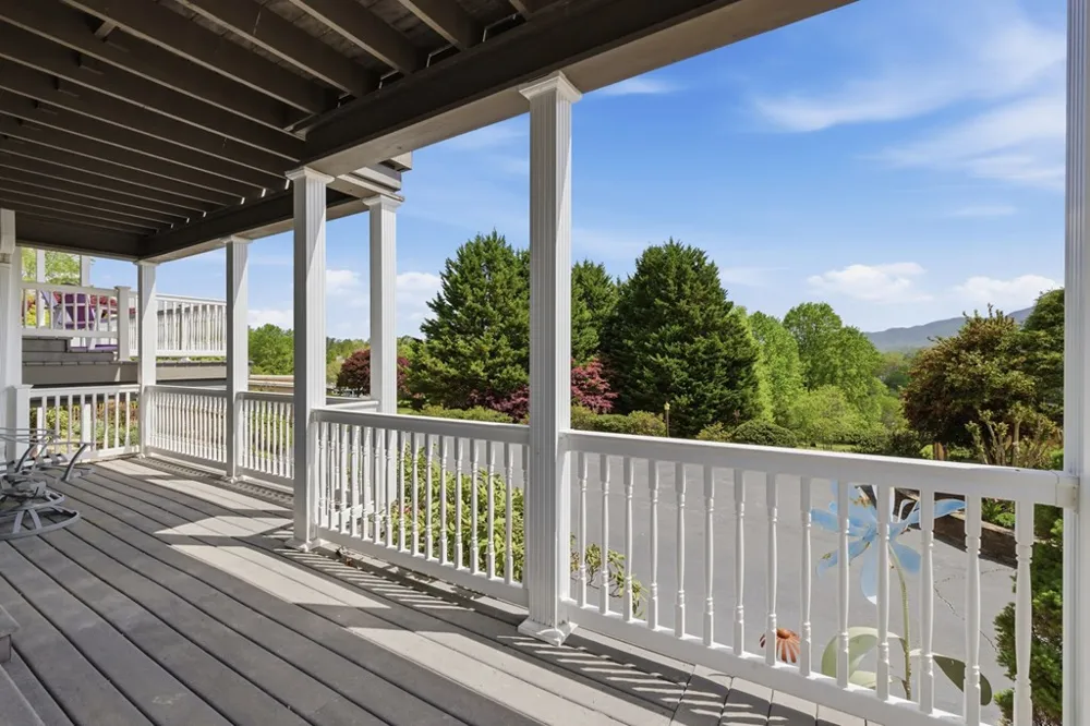 1526 Cedar View Lane Hiawassee, GA 30546