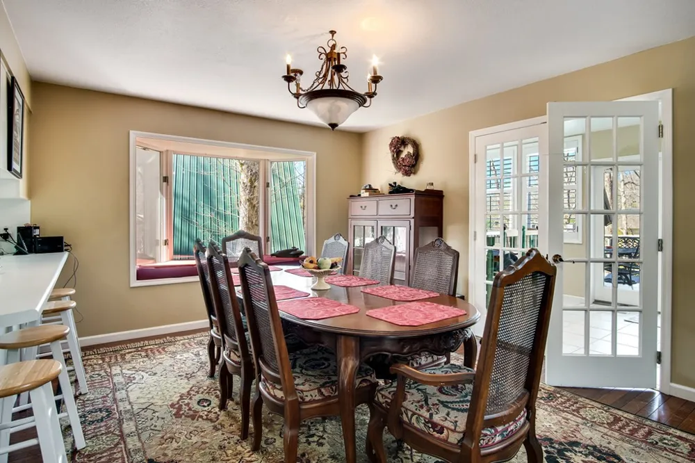 82 Avisco Road Robbinsville, NC 28771