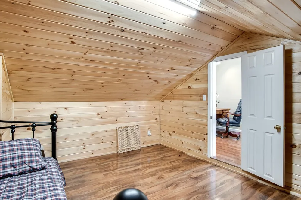 82 Avisco Road Robbinsville, NC 28771