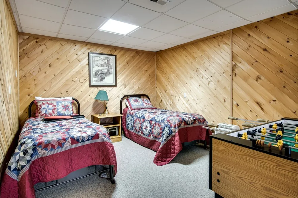 82 Avisco Road Robbinsville, NC 28771