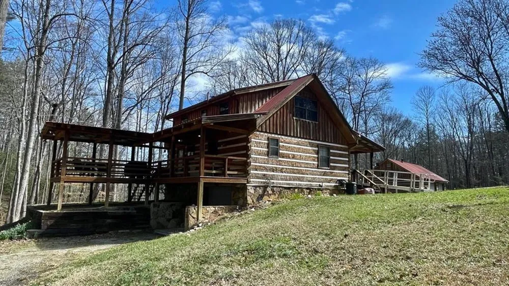 633 Timber Ridge Road Blairsville, GA 30512