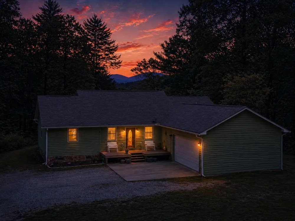 1364 Atoah Road Robbinsville, NC 28771