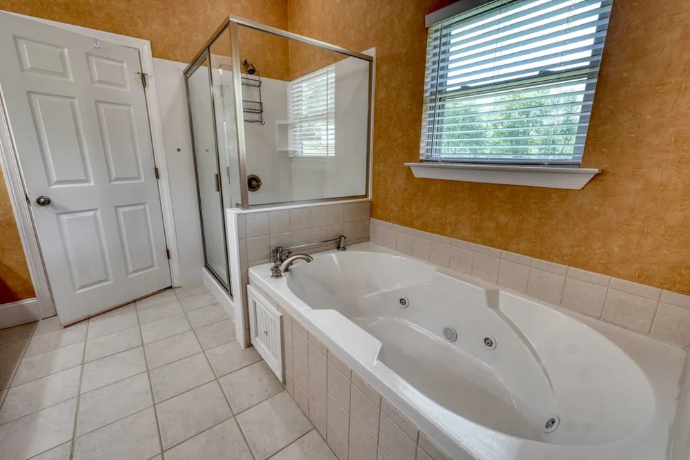 1647e Lakeview Drive Young Harris, GA 30582