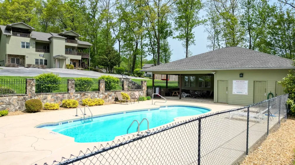 1647e Lakeview Drive Young Harris, GA 30582
