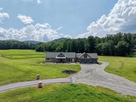 186 Rice Landing Court Hayesville, NC 28904