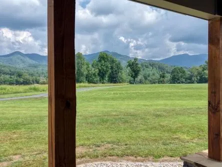 186 Rice Landing Court Hayesville, NC 28904
