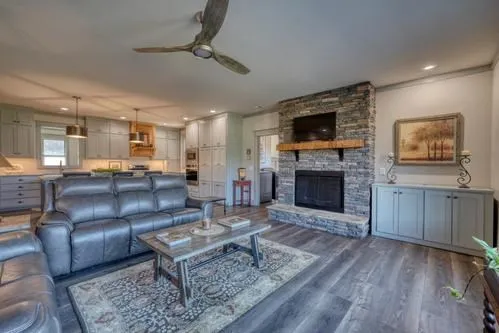 186 Rice Landing Court Hayesville, NC 28904