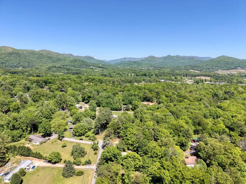 532 Sawmill Road Blairsville, GA 30512