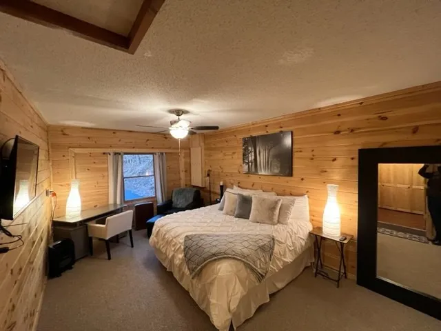 119 Rhododenron Topton, NC 28781